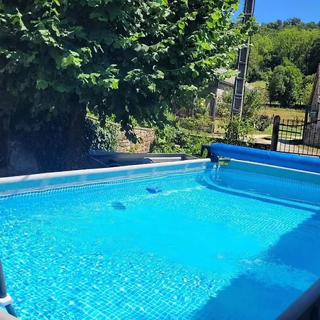 Familial Avec Jardin Privatif - Pres De Rocamadour Et Padirac Apartmán *