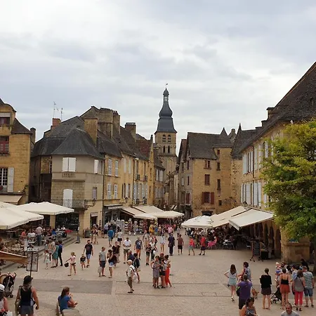 Familial Avec Jardin Privatif - Pres De Rocamadour Et Padirac Apartmán *